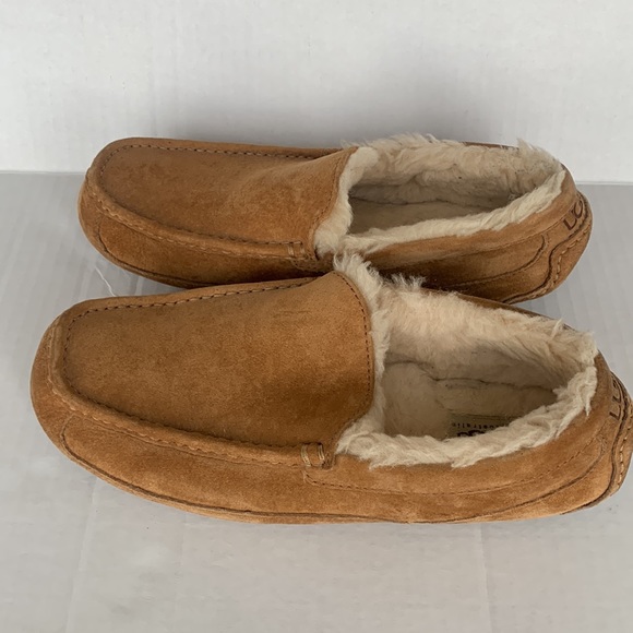 UGG Men\'s Ascot in Chestnut Slipper with Rubber Sole Size 11 main image 7